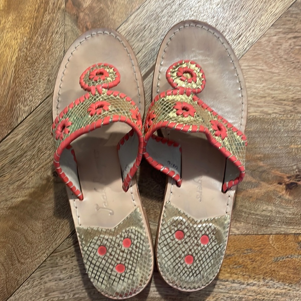 Think spring 2025! Jack Rogers sandals orange and gold